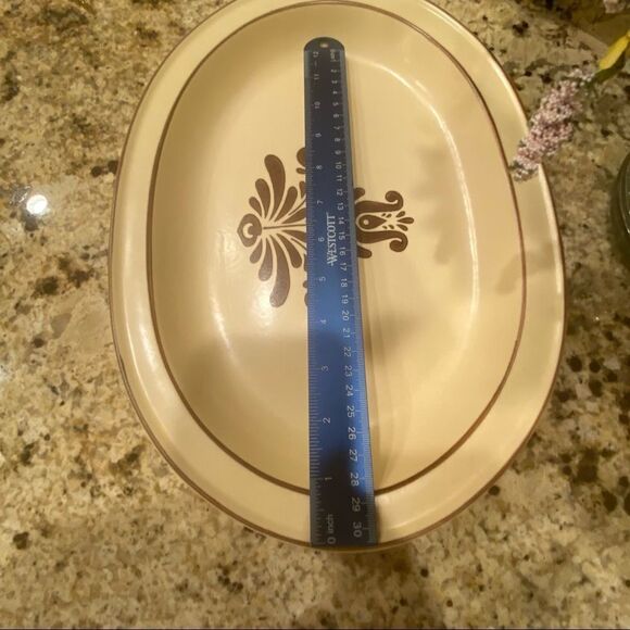 Pfaltzgraff Village Pattern Serving Platter Vintage USA Made 14 x10 inches - Picture 8 of 9